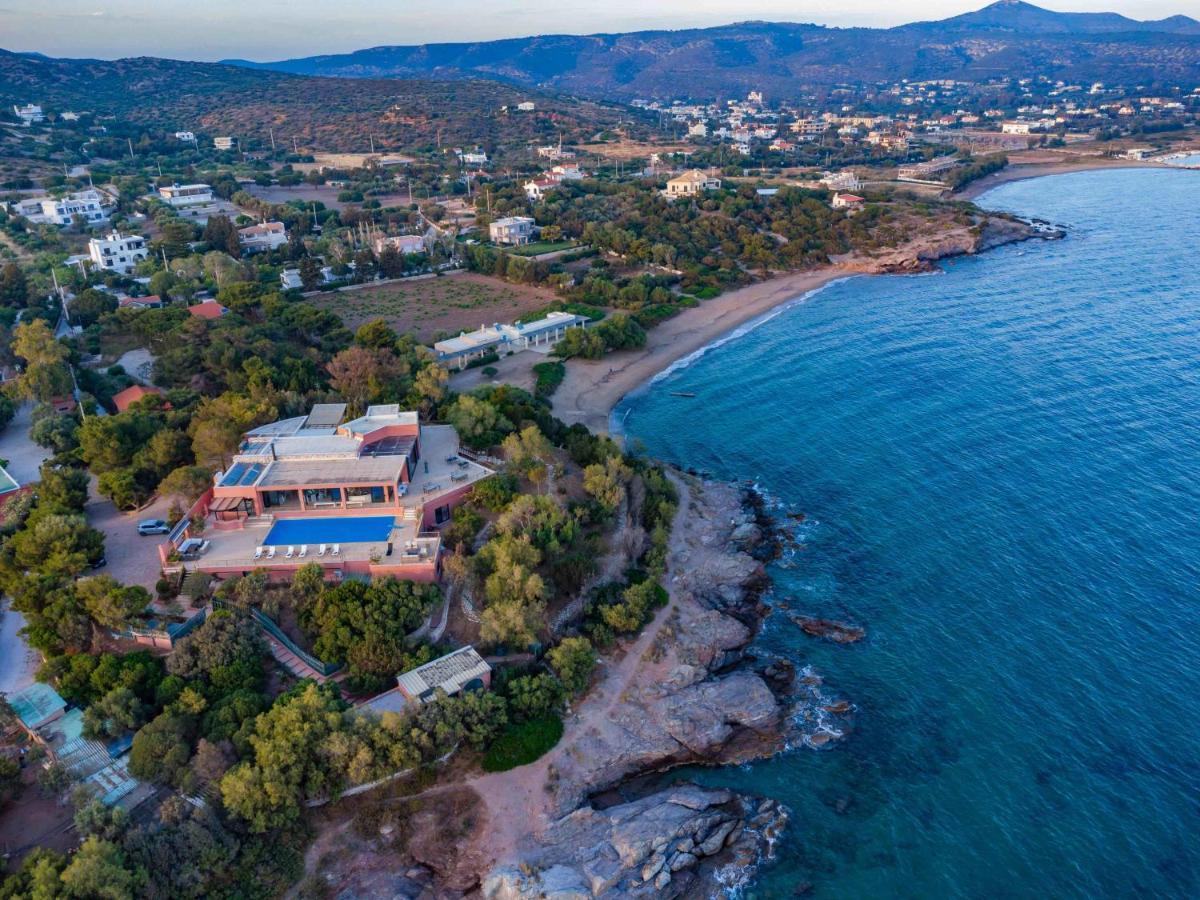 Black Diamond Beachfront Pool Villa Pasithea In Sounio, Athens 苏尼翁 外观 照片