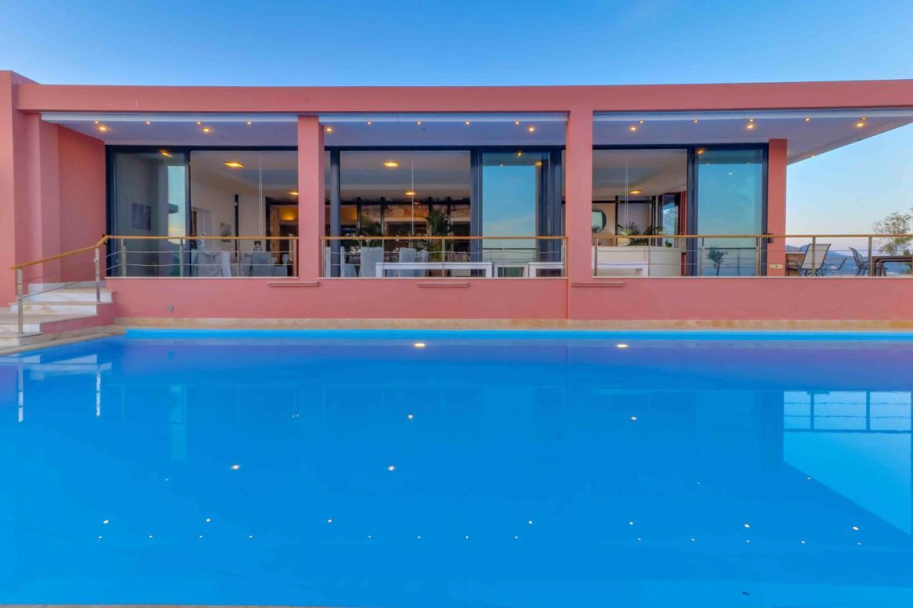 Black Diamond Beachfront Pool Villa Pasithea In Sounio, Athens 苏尼翁 外观 照片