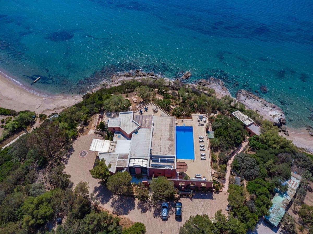 Black Diamond Beachfront Pool Villa Pasithea In Sounio, Athens 苏尼翁 外观 照片